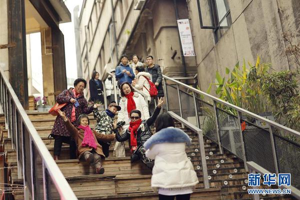刺客信条英灵殿雷神之锤怎么拿